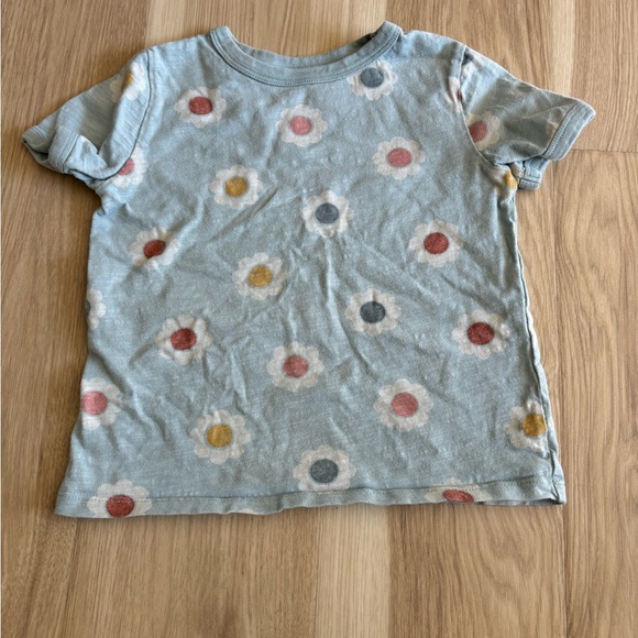 Bundle of Little Co T-shirts - Girl 3T - Picture 2 of 7